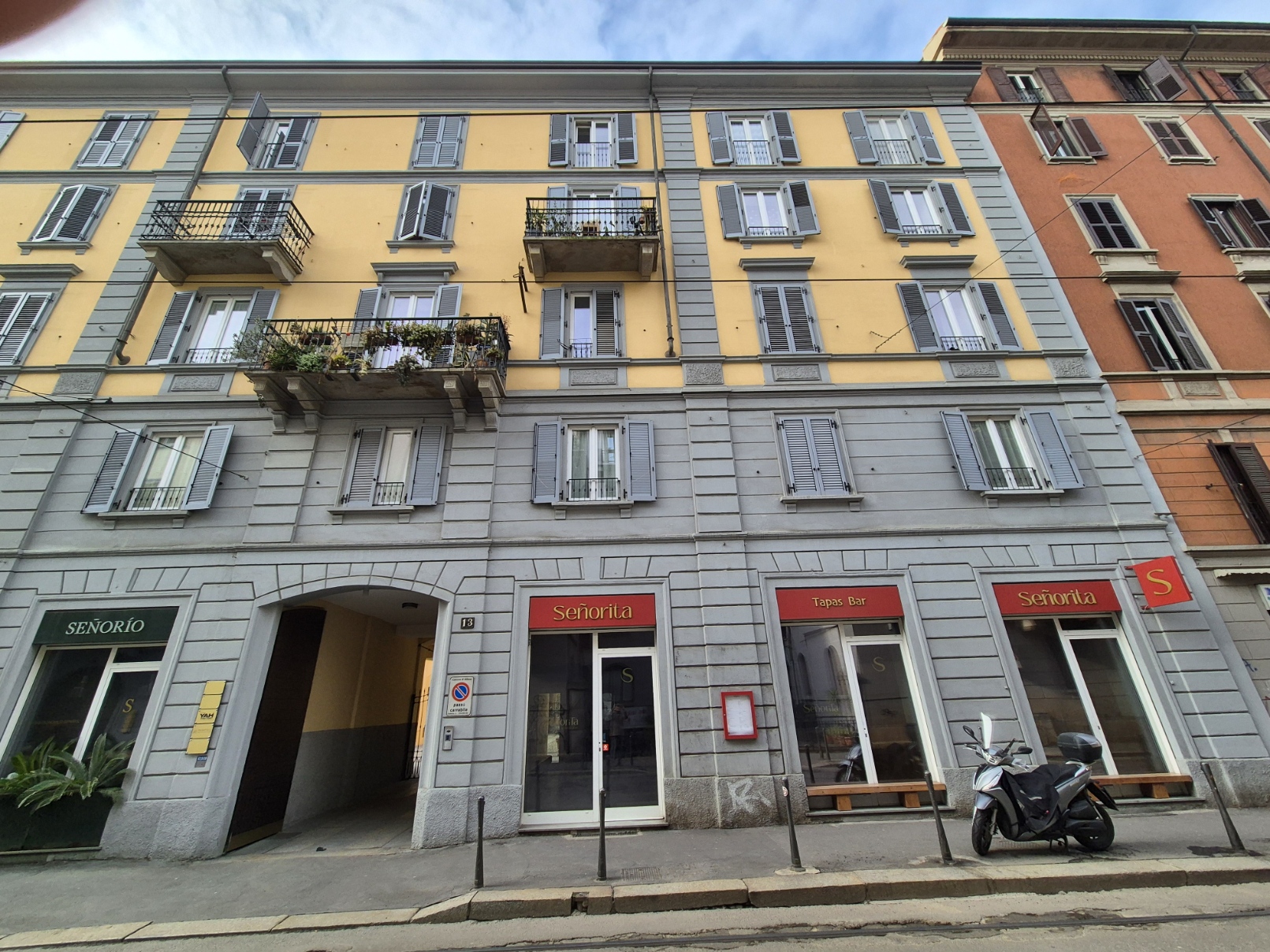 Locale commerciale in Chinatown, Milano